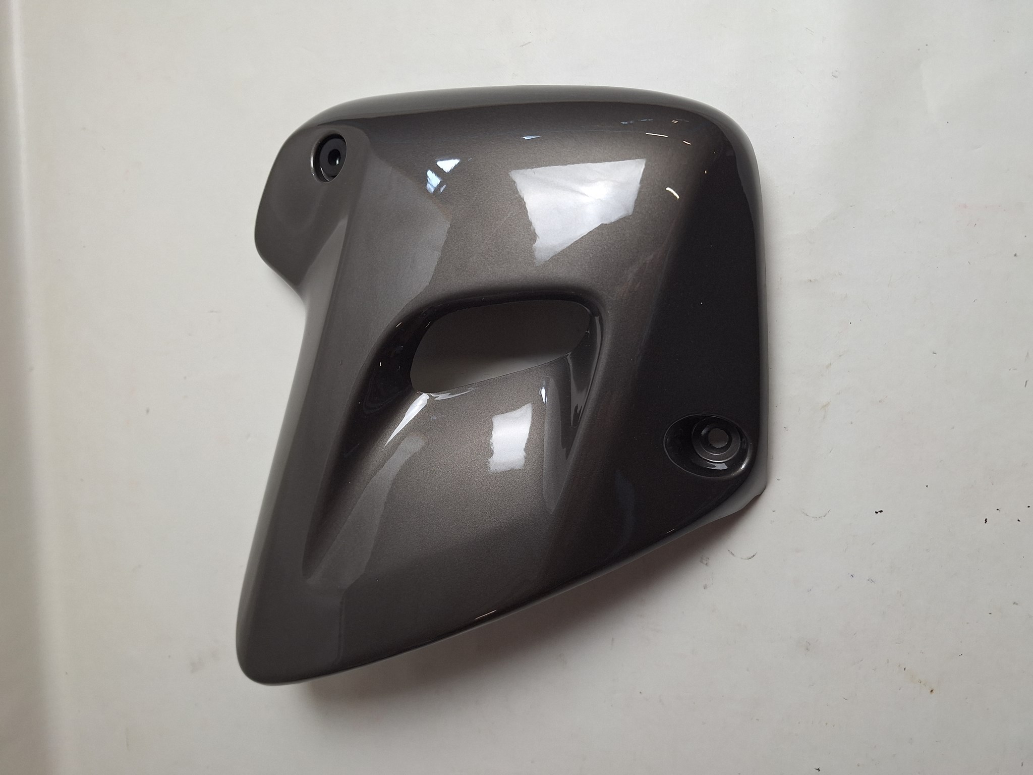 Picture of COVER,L.SH*G142M*  19040-MY5-610ZA